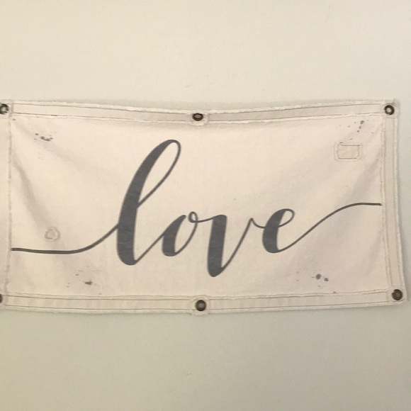 Meet your Posher, Angie - Picture 1 of 1